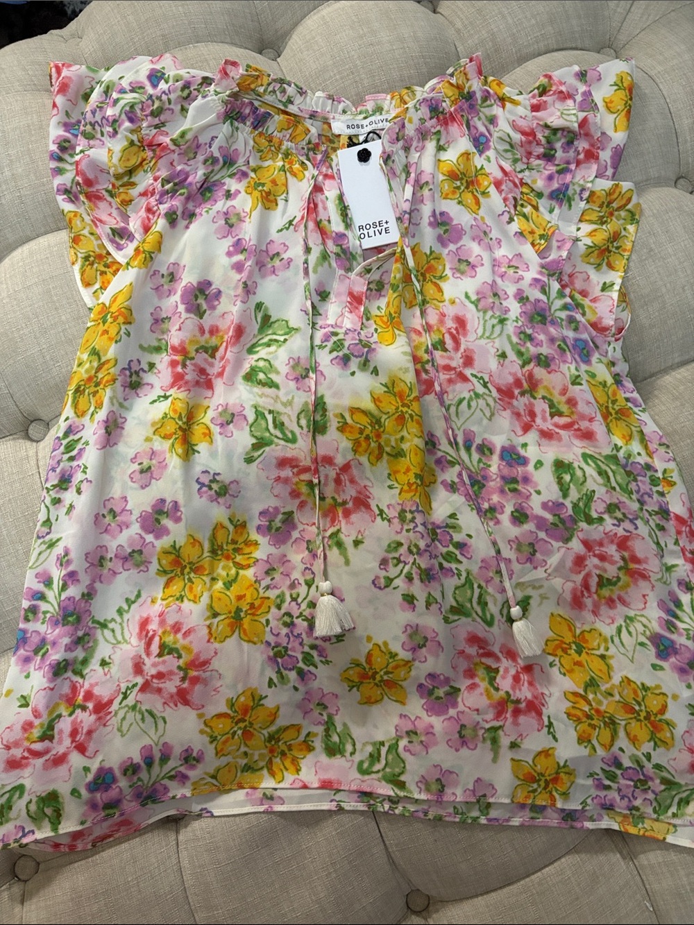 Rose & Olive White Floral Tassel Tie Flutter Sleeve Top